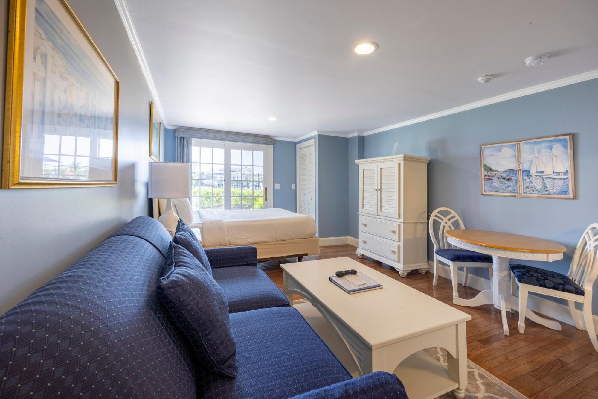 Hotel Beachside Village Resort, A Vri 3*