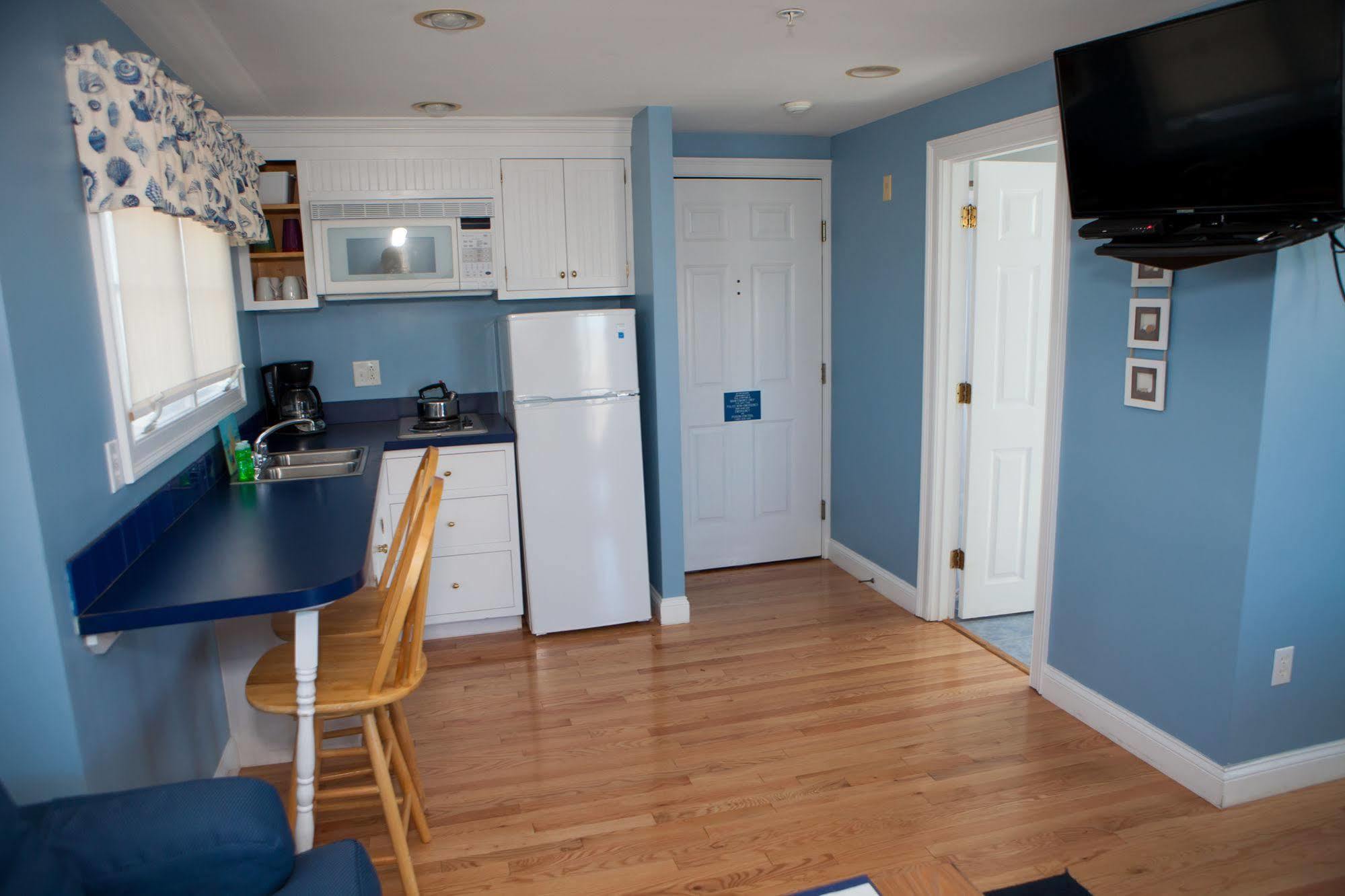 Beachside Village Resort, A Vri